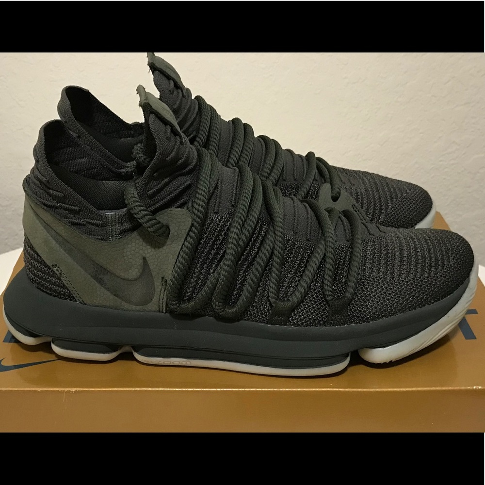 Nike Kevin Durant size 8 KD